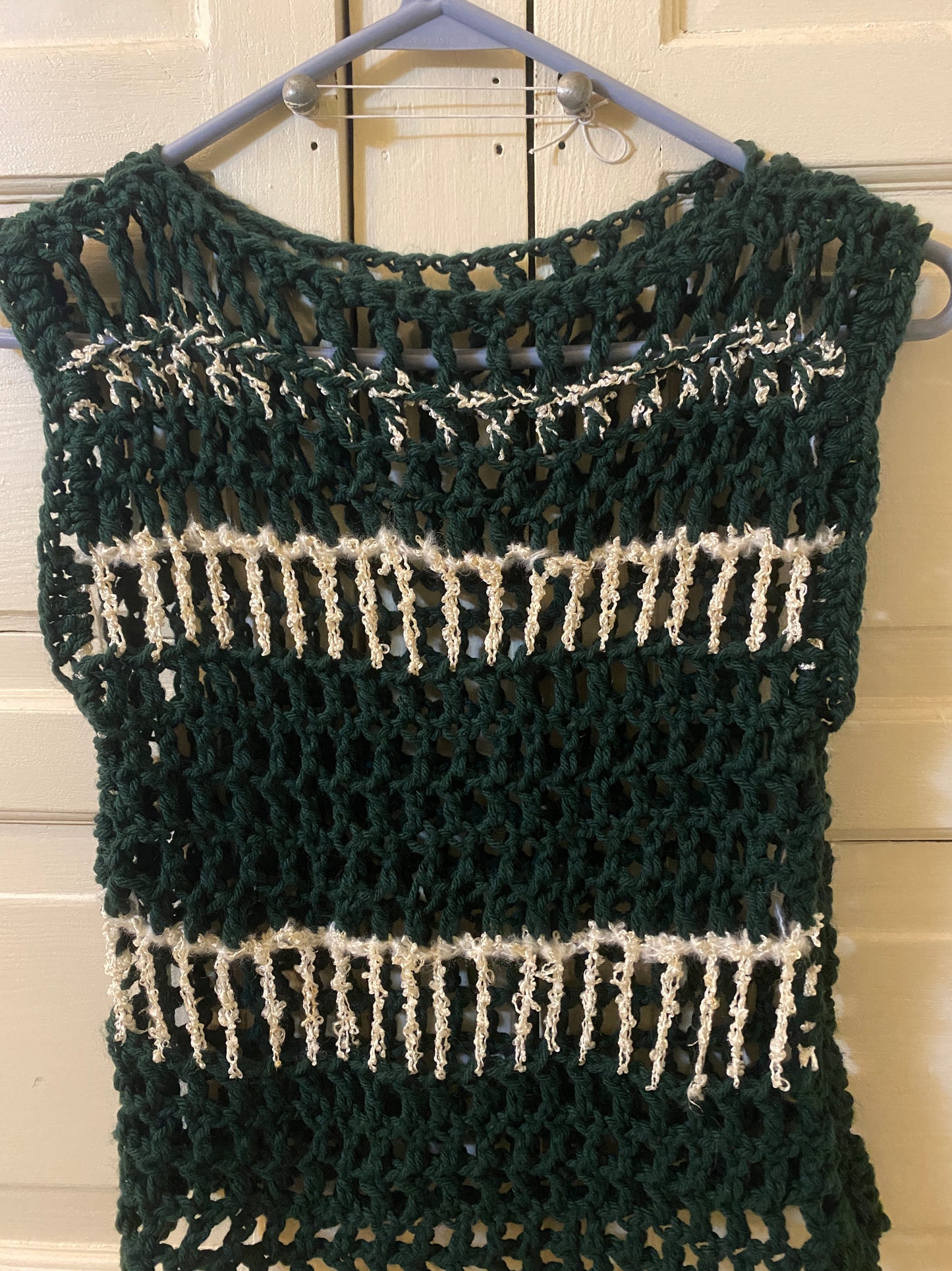 Crop top - sleeveless - green & white