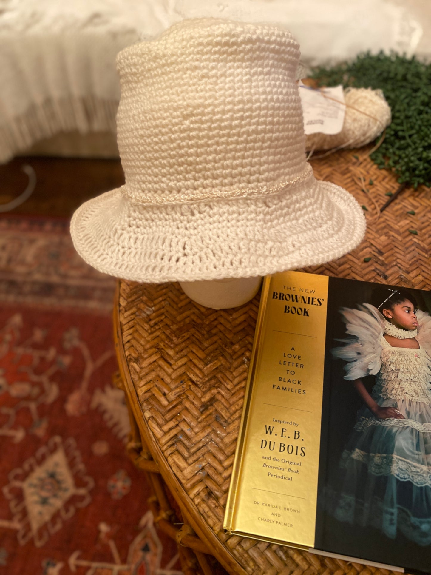 Bucket Hat - white with stiff brim
